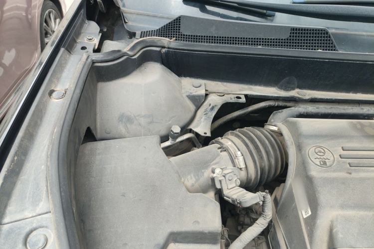 Used Cadillac SRX 2015 3.0L Elite Model Engine Bay Right