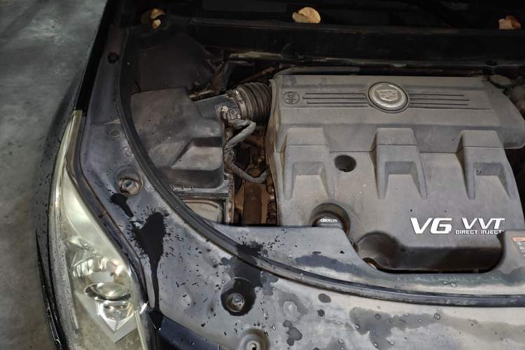 Used Cadillac SRX 2015 3.0L Leading Model Engine Bay Right