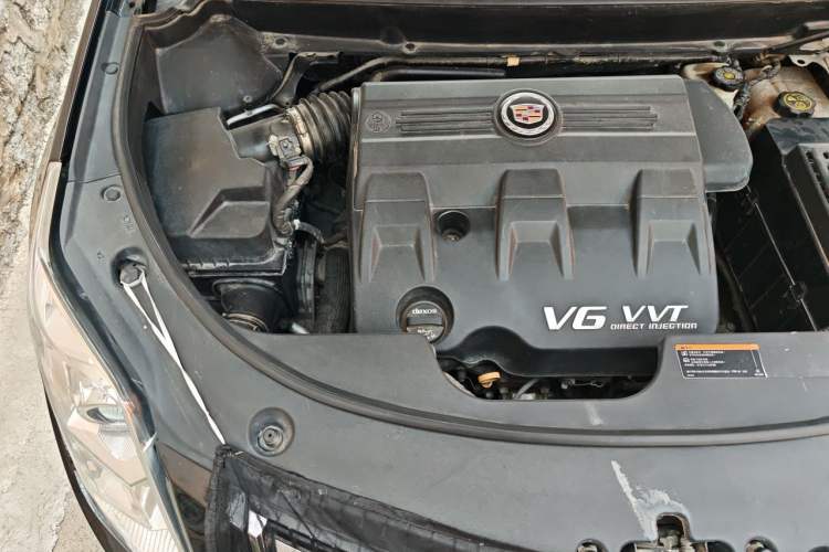 Used Cadillac SRX 2015 3.0L Elite Model Engine Bay Right