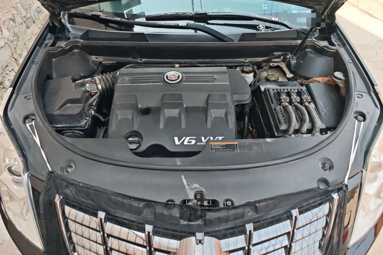 Used Cadillac SRX 2015 3.0L Elite Model Engine Bay