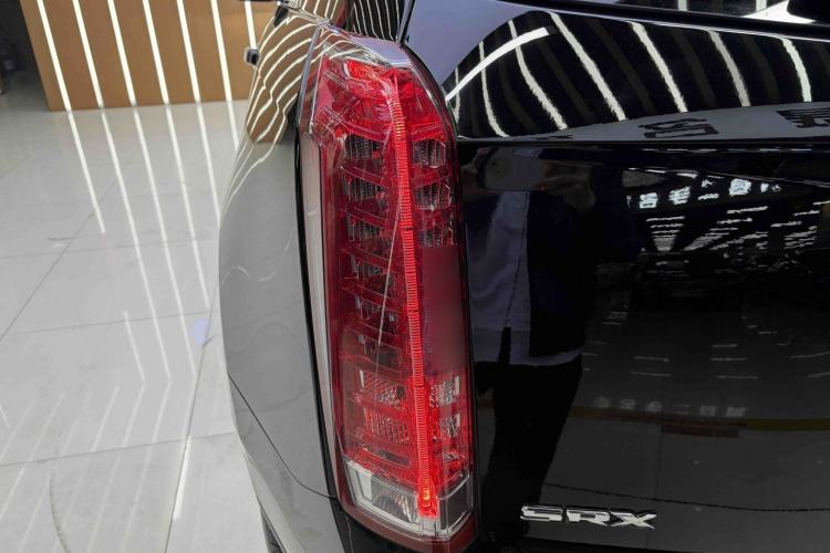 Used Cadillac SRX 2015 3.0L Comfort Version Exterior 7