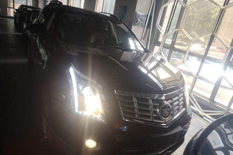 Used Cadillac SRX 2015 3.0L Elite Model Front