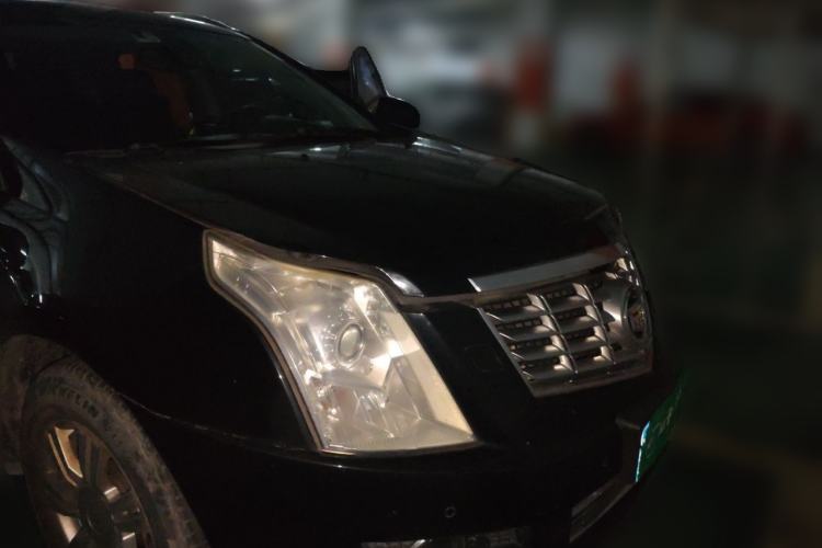 Used Cadillac SRX 2015 3.0L Elite Model Front Right 45 Deg