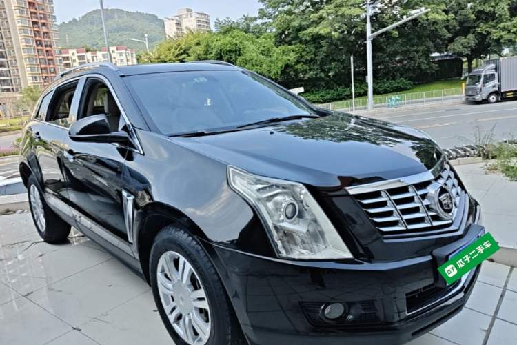 Used Cadillac SRX 2015 3.0L Elite Model Front Right 45 Deg