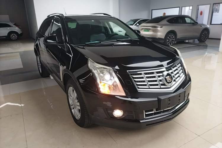 Used Cadillac SRX 2015 3.0L Elite Model Front Right 45 Deg