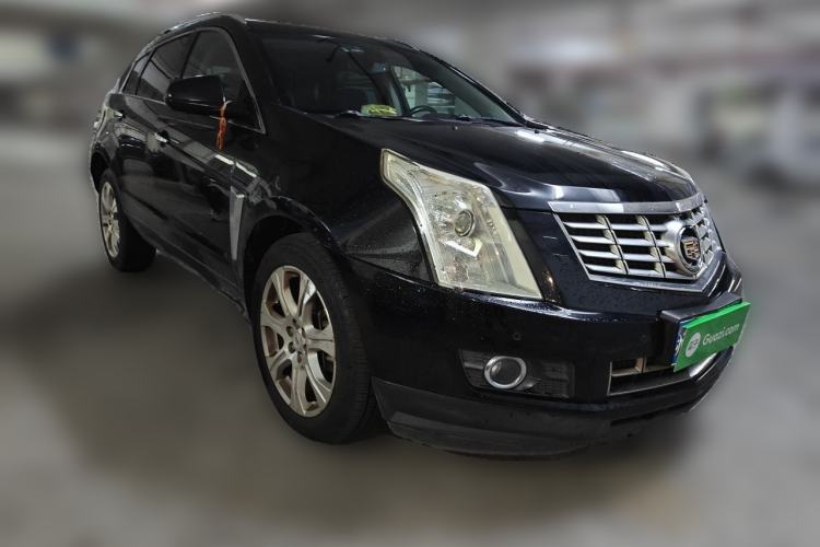 Used Cadillac SRX 2015 3.0L Leading Model Front Right 45 Deg