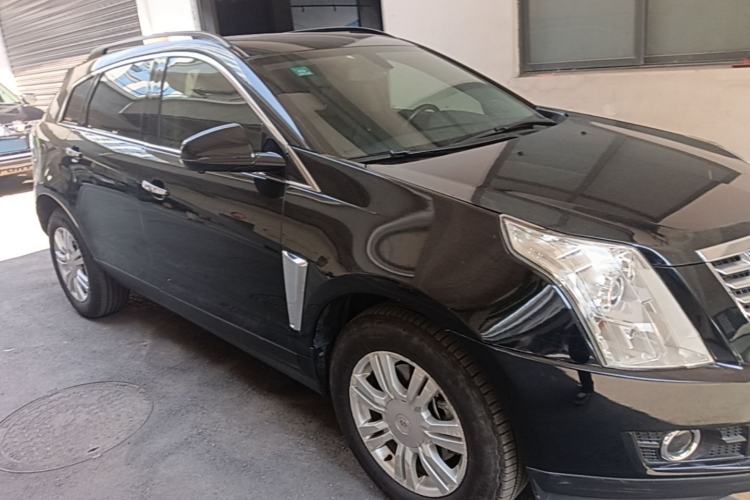 Used Cadillac SRX 2015 3.0L Comfort Version Front Right 45 Deg