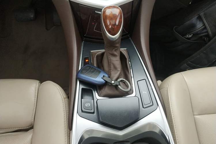 Used Cadillac SRX 2015 3.0L Elite Model Gear Lever