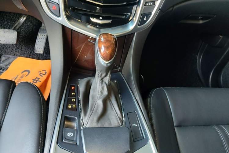 Used Cadillac SRX 2015 3.0L Elite Model Gear Lever