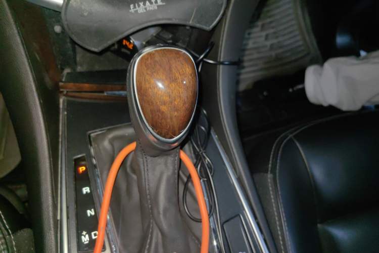 Used Cadillac SRX 2015 3.0L Elite Model Gear Lever