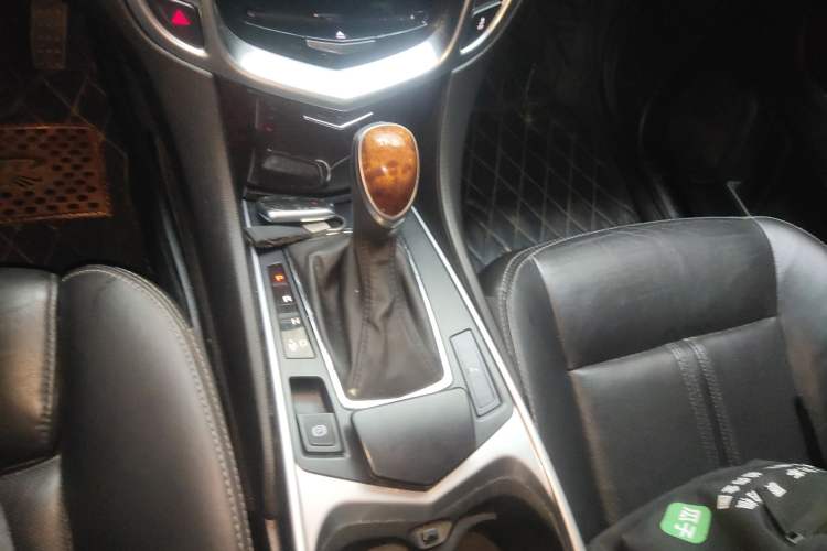 Used Cadillac SRX 2015 3.0L Elite Model Gear Lever
