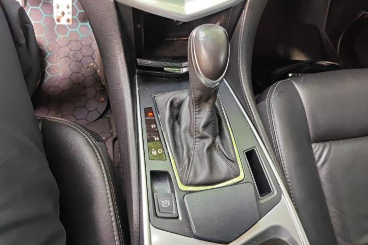 Used Cadillac SRX 2015 3.0L Comfort Version Gear Lever