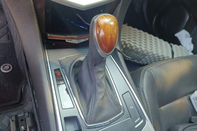 Used Cadillac SRX 2015 3.0L Elite Model Gear Lever