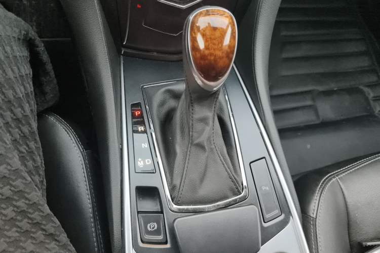 Used Cadillac SRX 2015 3.0L Elite Model Gear Lever