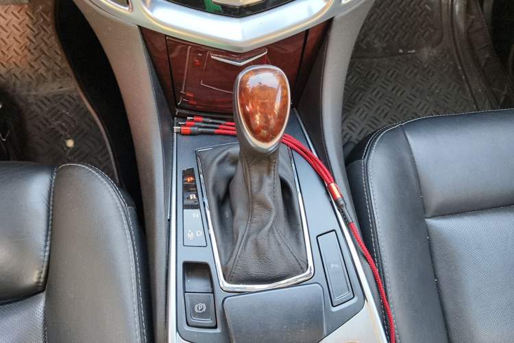 Used Cadillac SRX 2015 3.0L Elite Model Gear Lever