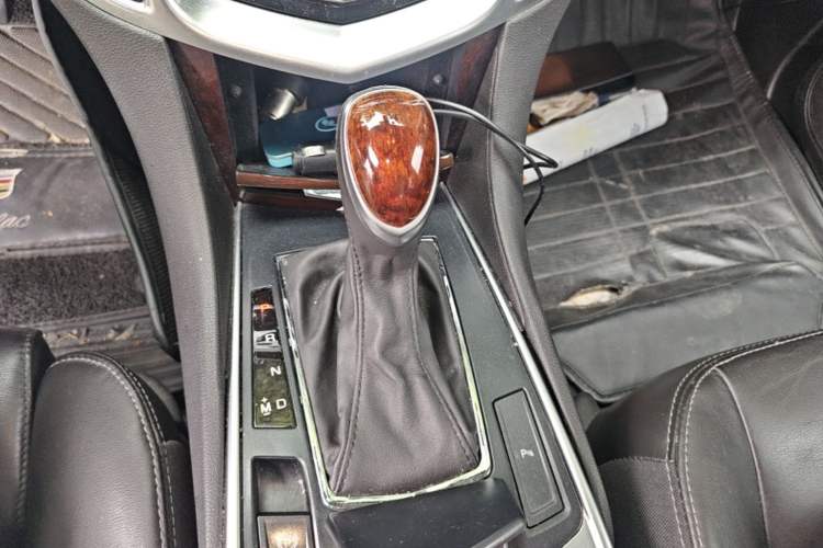 Used Cadillac SRX 2015 3.0L Elite Model Gear Lever