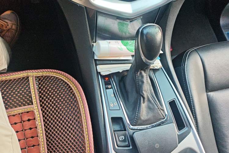 Used Cadillac SRX 2015 3.0L Comfort Version Gear Lever