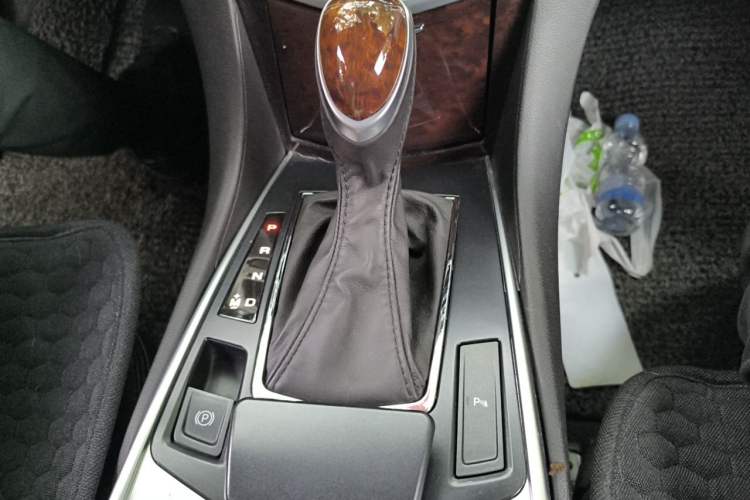 Used Cadillac SRX 2015 3.0L Elite Model Gear Lever