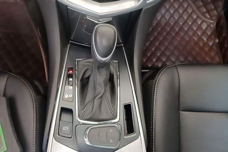Used Cadillac SRX 2015 3.0L Comfort Version Gear Lever