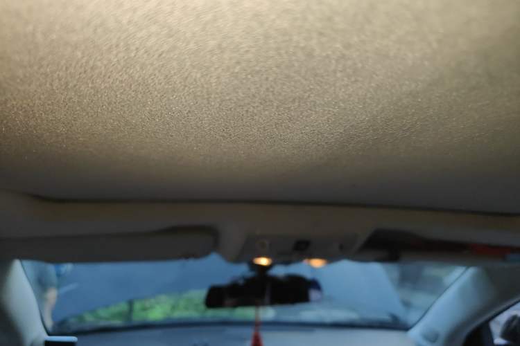 Used Cadillac SRX 2015 3.0L Comfort Version Headliner