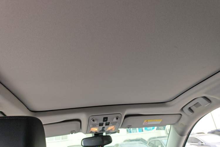 Used Cadillac SRX 2015 3.0L Comfort Version Headliner