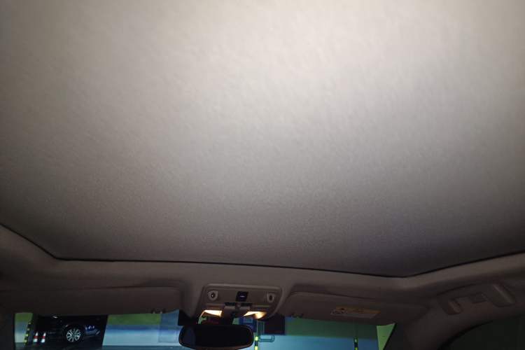 Used Cadillac SRX 2015 3.0L Elite Model Headliner