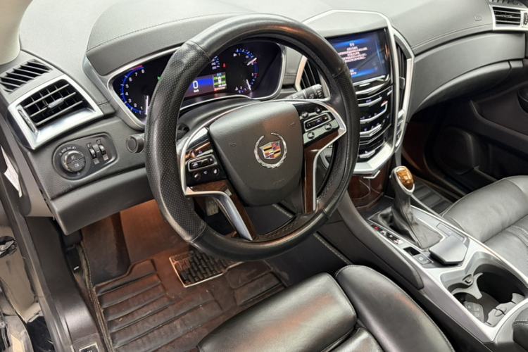 Used Cadillac SRX 2015 3.0L Elite Model Interior 3
