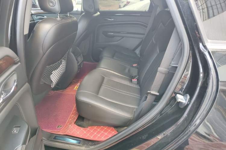 Used Cadillac SRX 2015 3.0L Elite Model Interior 4