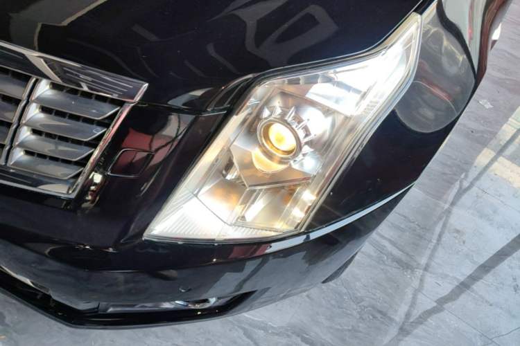 Used Cadillac SRX 2015 3.0L Elite Model Left Front Headlight