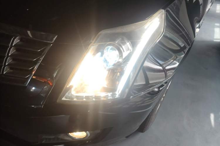 Used Cadillac SRX 2015 3.0L Elite Model Left Front Headlight