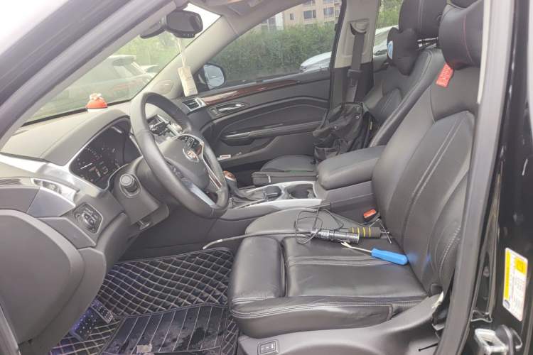 Used Cadillac SRX 2015 3.0L Elite Model Left Front Seat