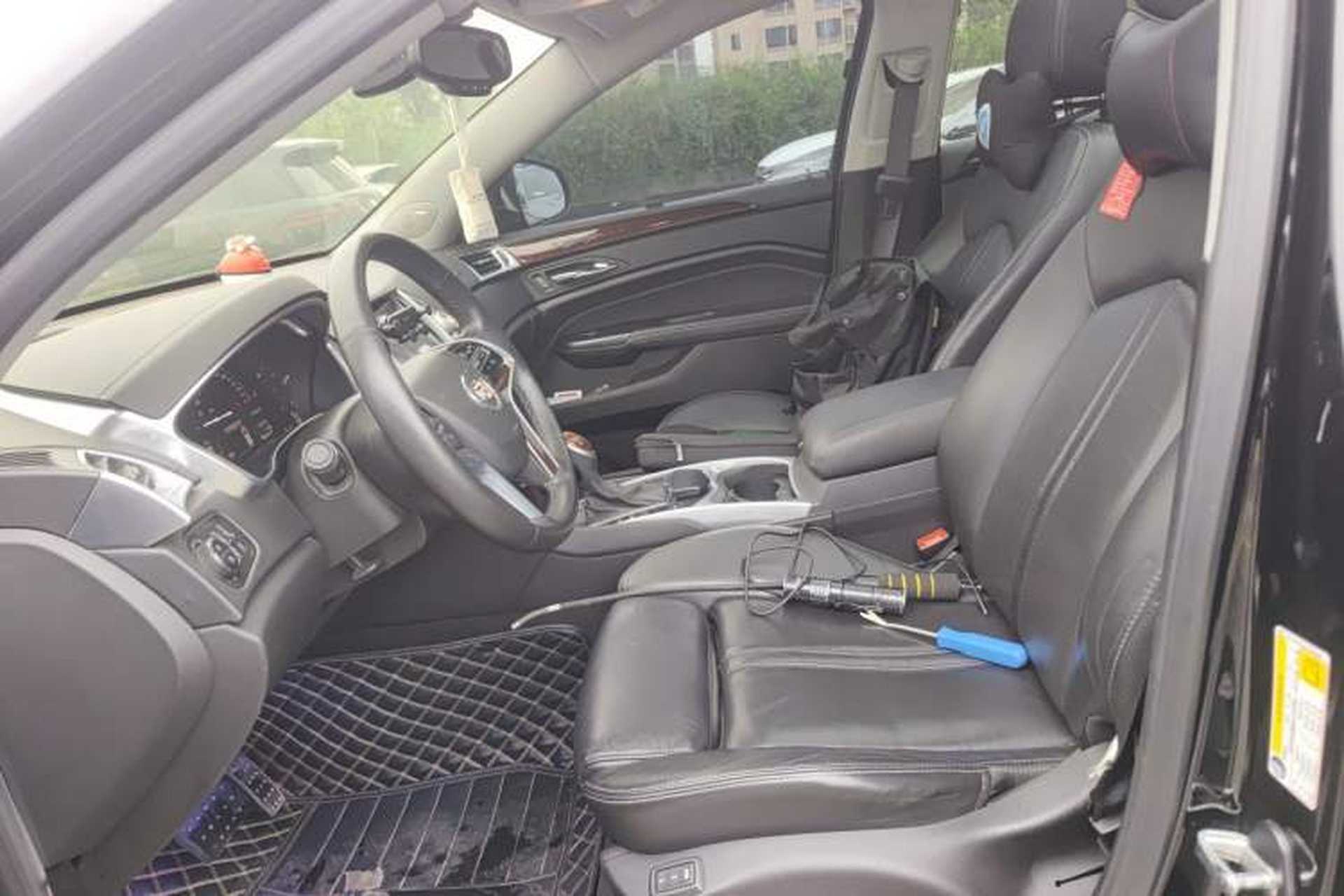 Used Cadillac SRX 2015 3.0L Elite Model Left Front Seat