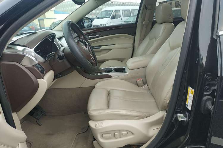 Used Cadillac SRX 2015 3.0L Elite Model Left Front Seat