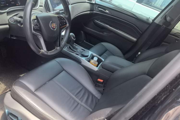 Used Cadillac SRX 2015 3.0L Comfort Version Left Front Seat