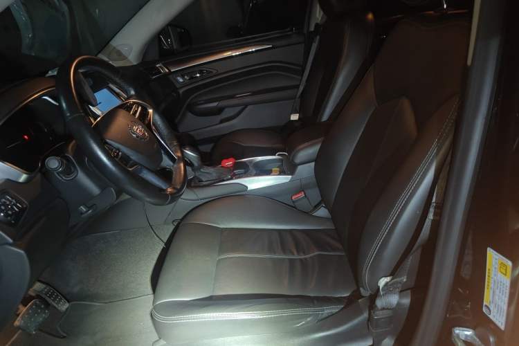 Used Cadillac SRX 2015 3.0L Comfort Version Left Front Seat