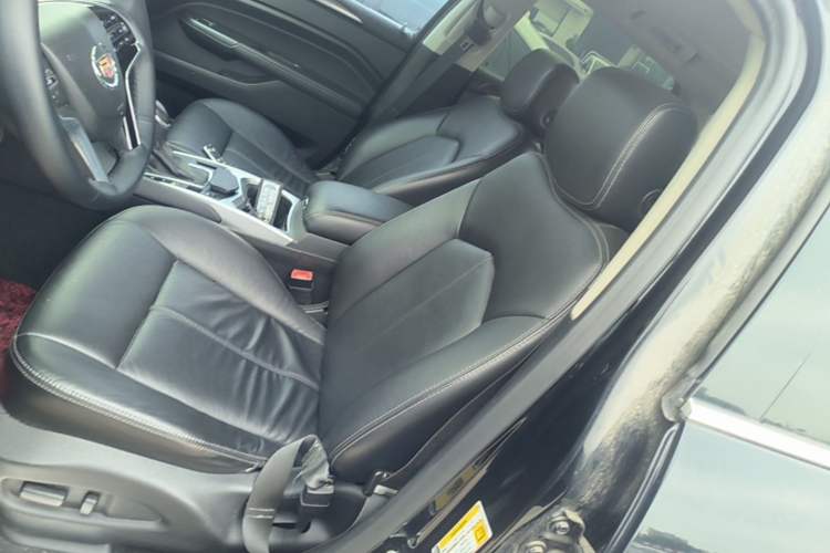 Used Cadillac SRX 2015 3.0L Comfort Version Left Front Seat