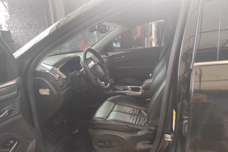 Used Cadillac SRX 2015 3.0L Comfort Version Left Front Seat