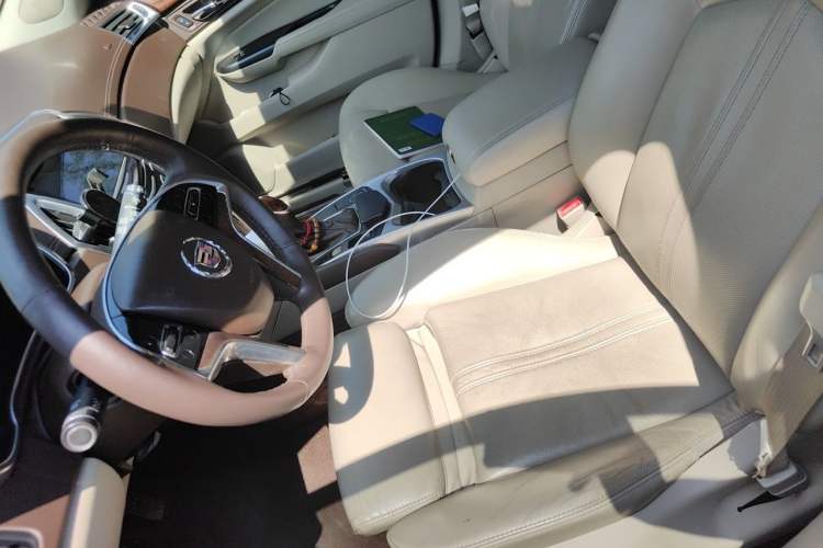 Used Cadillac SRX 2015 3.0L Elite Model Left Front Seat