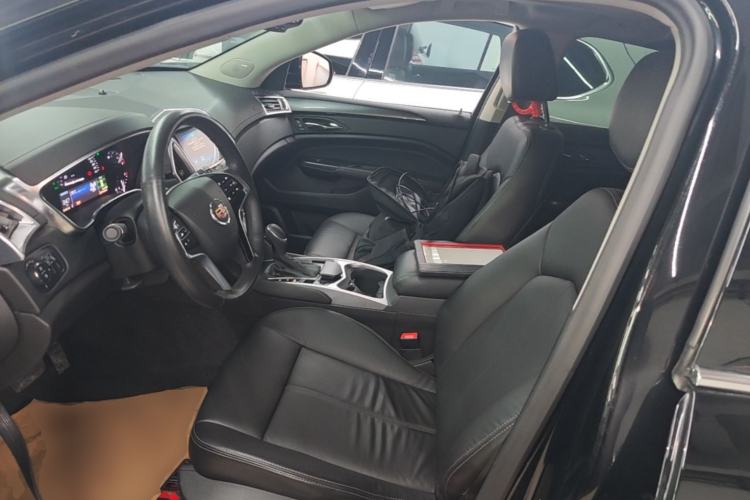 Used Cadillac SRX 2015 3.0L Comfort Version Left Front Seat