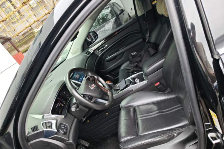 Used Cadillac SRX 2015 3.0L Elite Model Left Front Seat