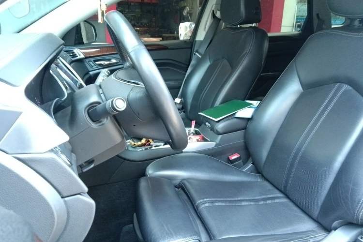 Used Cadillac SRX 2015 3.0L Elite Model Left Front Seat