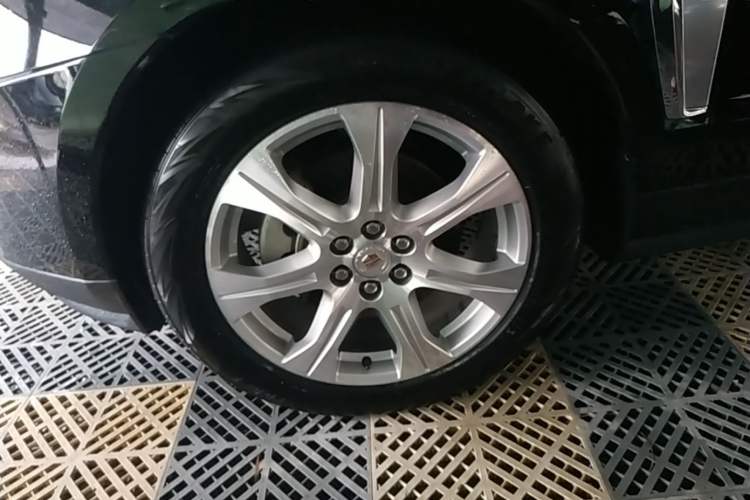 Used Cadillac SRX 2015 3.0L Leading Model Left Front Wheel Hub