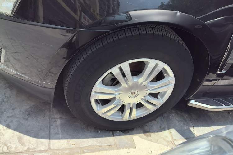 Used Cadillac SRX 2015 3.0L Comfort Version Left Front Wheel Hub