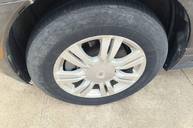 Used Cadillac SRX 2015 3.0L Comfort Version Left Front Wheel Hub