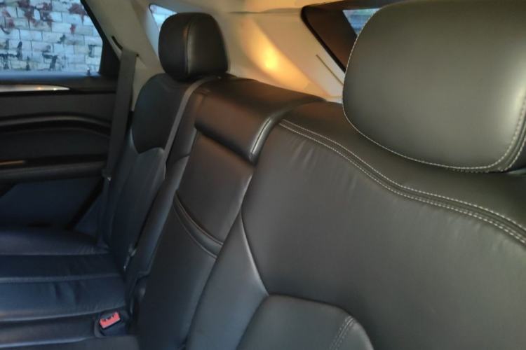 Used Cadillac SRX 2015 3.0L Comfort Version Left Rear Seat
