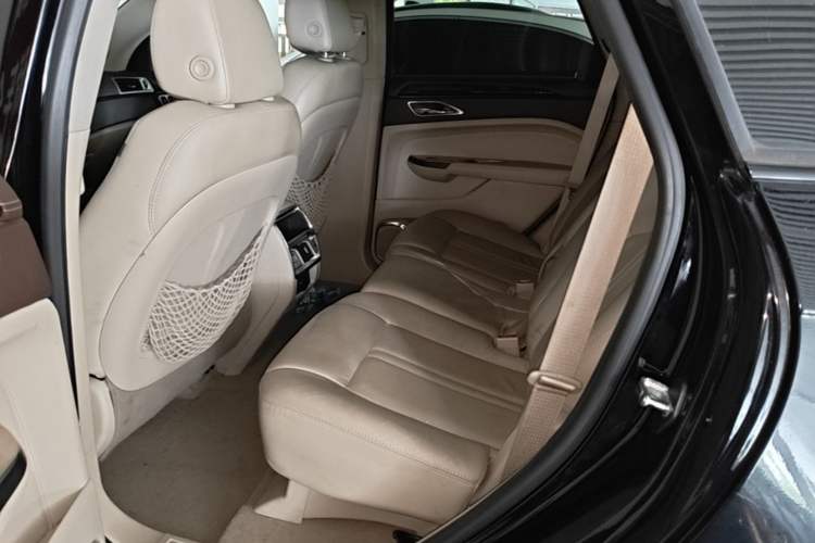 Used Cadillac SRX 2015 3.0L Elite Model Left Rear Seat