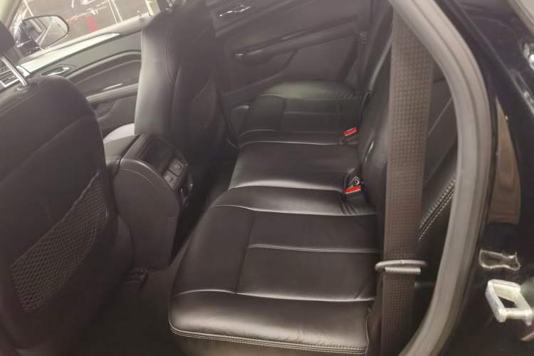 Used Cadillac SRX 2015 3.0L Comfort Version Left Rear Seat