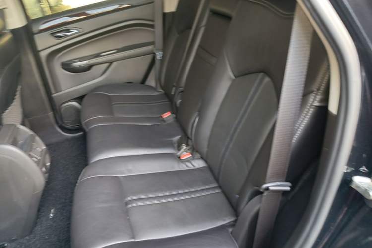 Used Cadillac SRX 2015 3.0L Elite Model Left Rear Seat