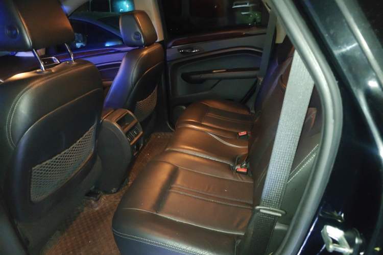 Used Cadillac SRX 2015 3.0L Elite Model Left Rear Seat