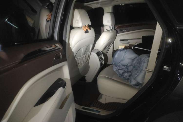 Used Cadillac SRX 2015 3.0L Elite Model Left Rear Seat